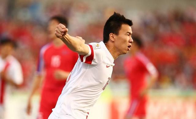  法国国脚租借回归老东家救主  