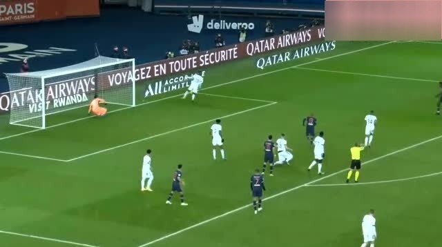  斯特拉斯堡主场爆冷，击败领头羊巴黎圣日耳曼  